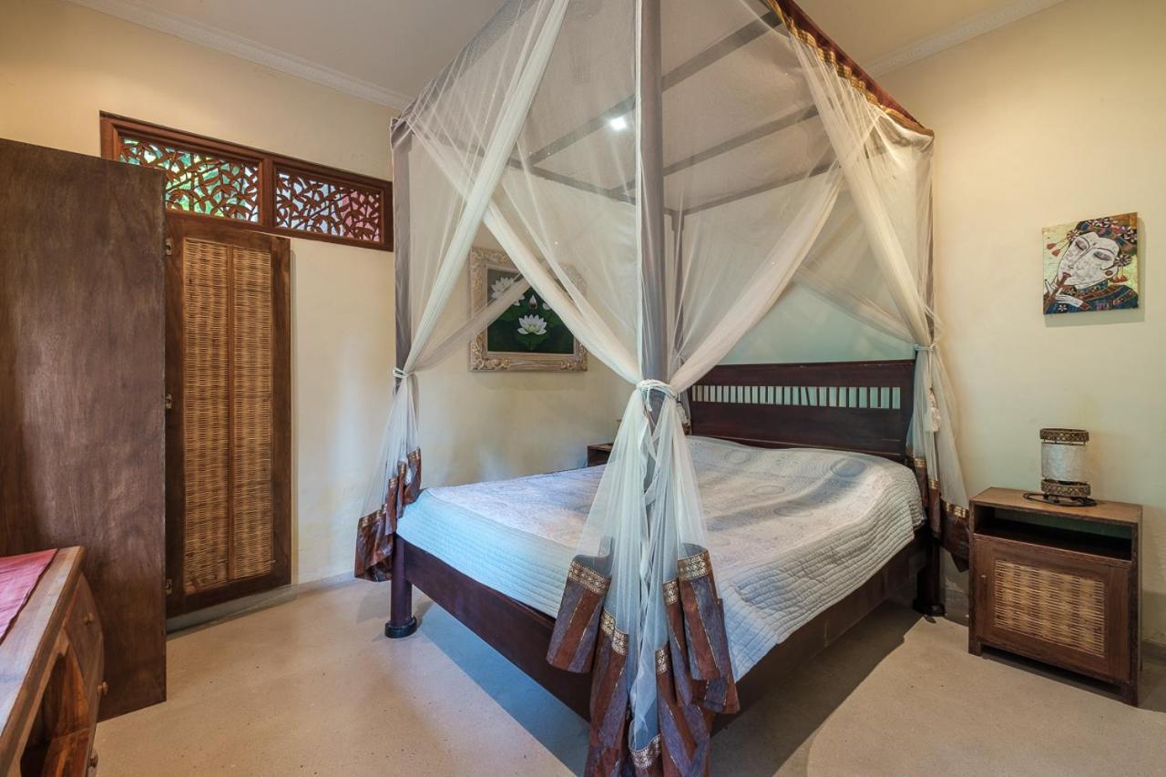 White Lotus Oasis Hotel Ubud  Luaran gambar