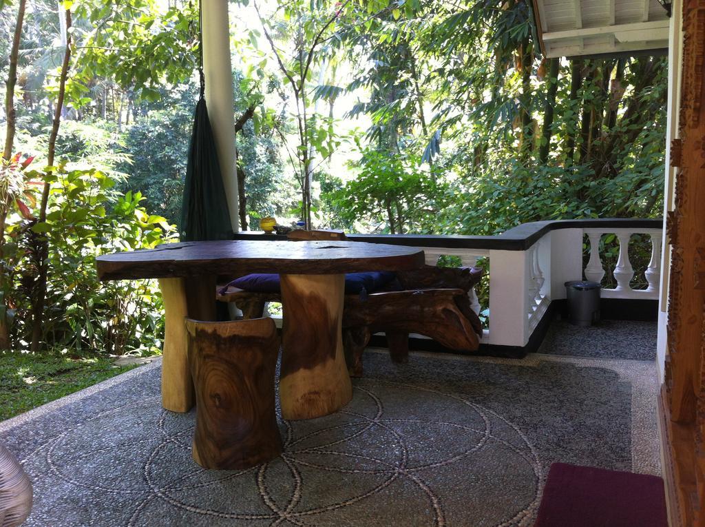 White Lotus Oasis Hotel Ubud  Luaran gambar