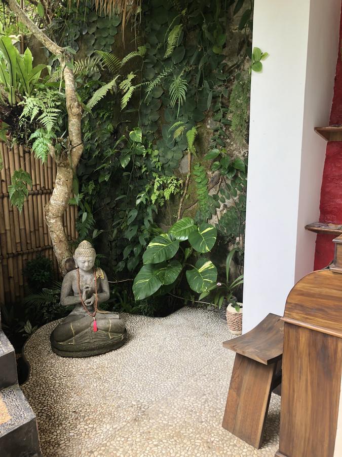 White Lotus Oasis Hotel Ubud  Luaran gambar